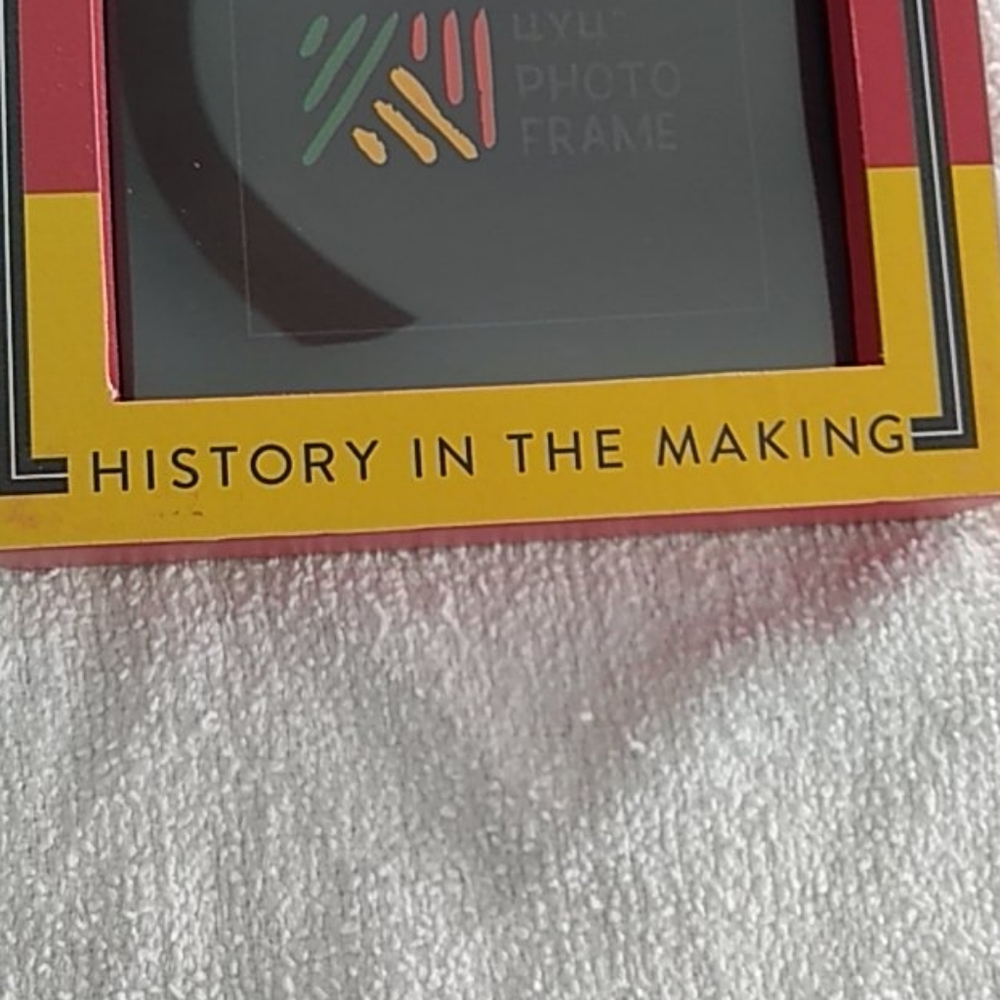 History In The Making 4x4 Tabletop Frame - Picture 9 of 9